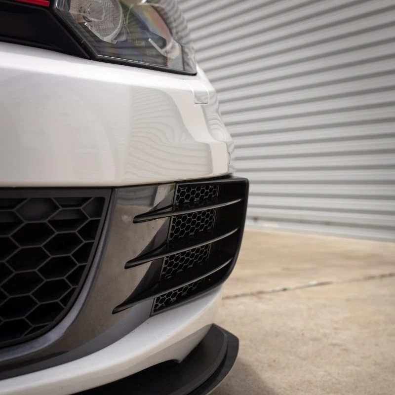 

2pcs Gloss Black Replacement Original Fog Lamp Cover Sport for Golf MK6 GTI GTD Bumper Grille Set ABS Foglight Shrouds 2008-2013