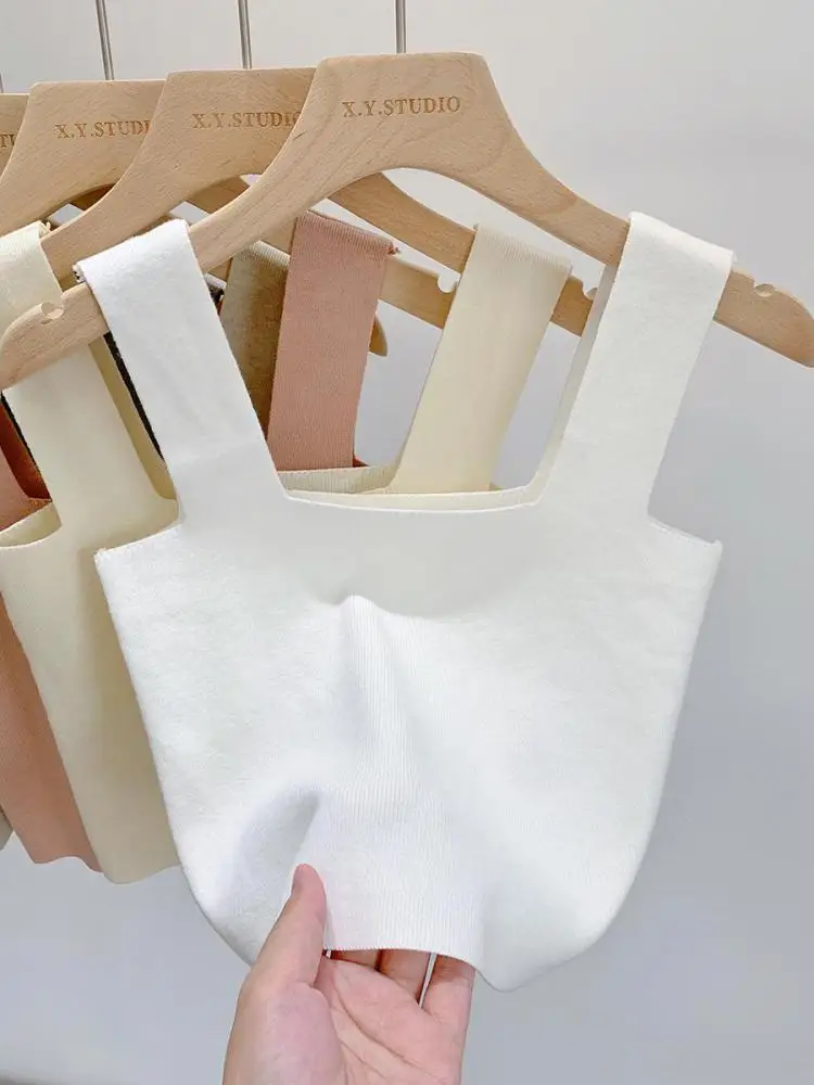 Женский трикотажный топ без рукавов короткий с квадратным вырезом 6 цветов лето