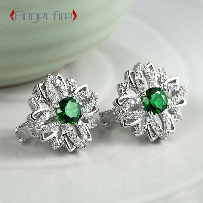 Delicate Luxury Emerald Diamond Stud Earrings Engagement Party Anniversary Jewelry