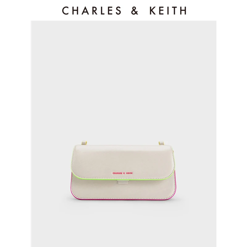 

Женская квадратная сумка через плечо CHARLES & KEITH