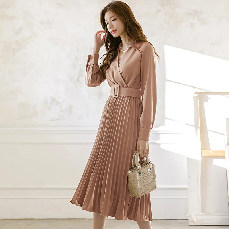 

Костюм Плиссированное Платье Весна 2023 Новинка для мам среднего возраста элегантное французское роскошное Брендовое темпераментное платье