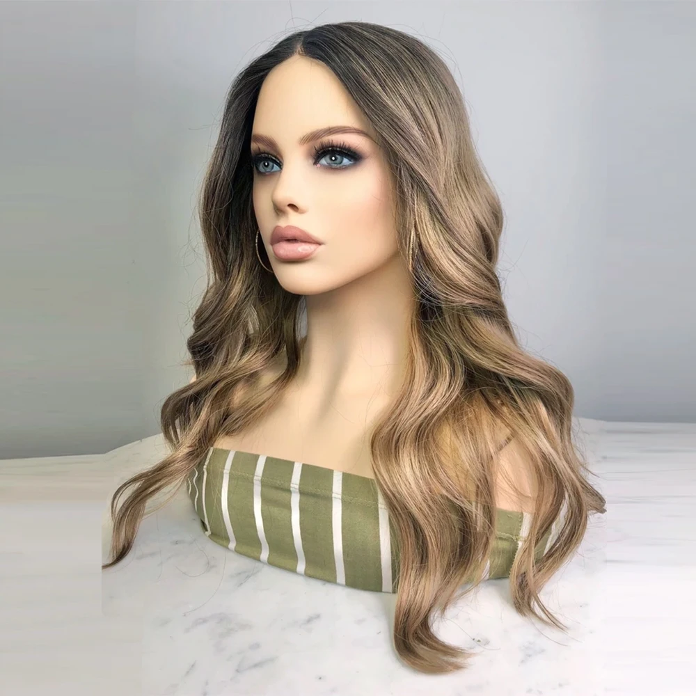 Рисунок 2 - Мягкий длинный светлый парик Омбре