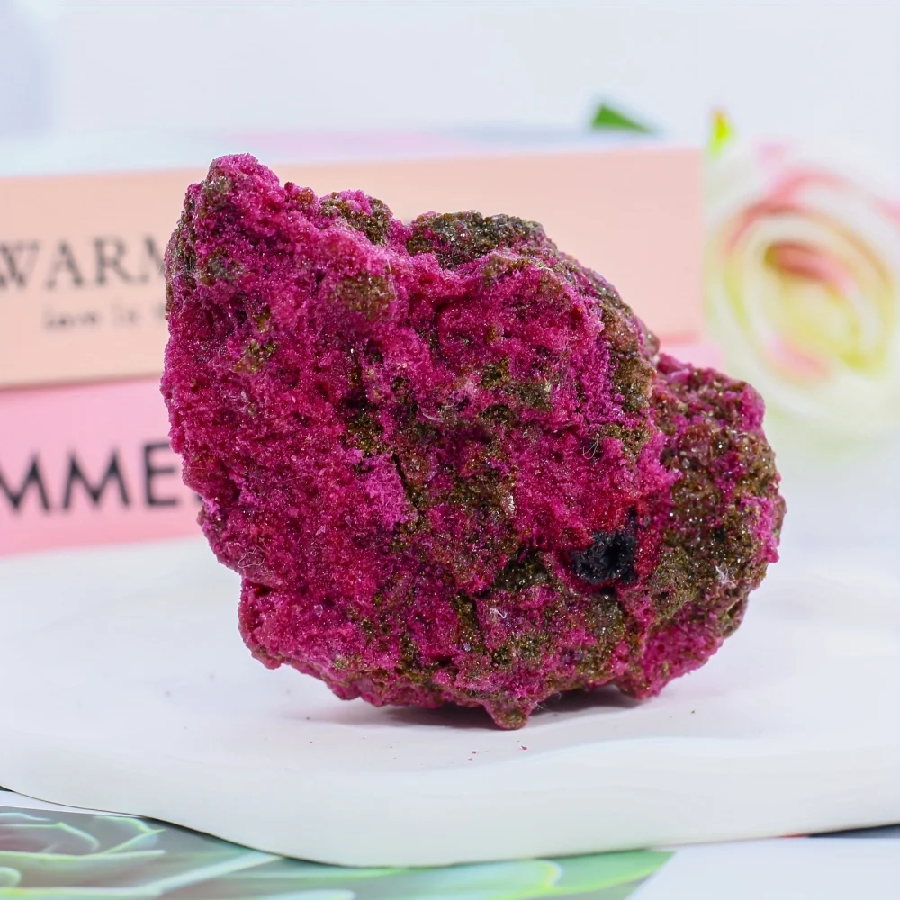 Красный рубин, натуральный кристалл