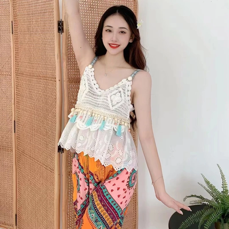 

Женская пляжная майка на бретелях-спагетти