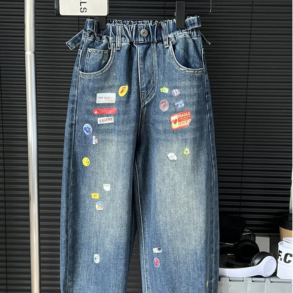 Фото 2025 новые модные детские прямые джинсы, повседневные джинсы American High Street Sle для мальчиков, сезон весны и осени №4