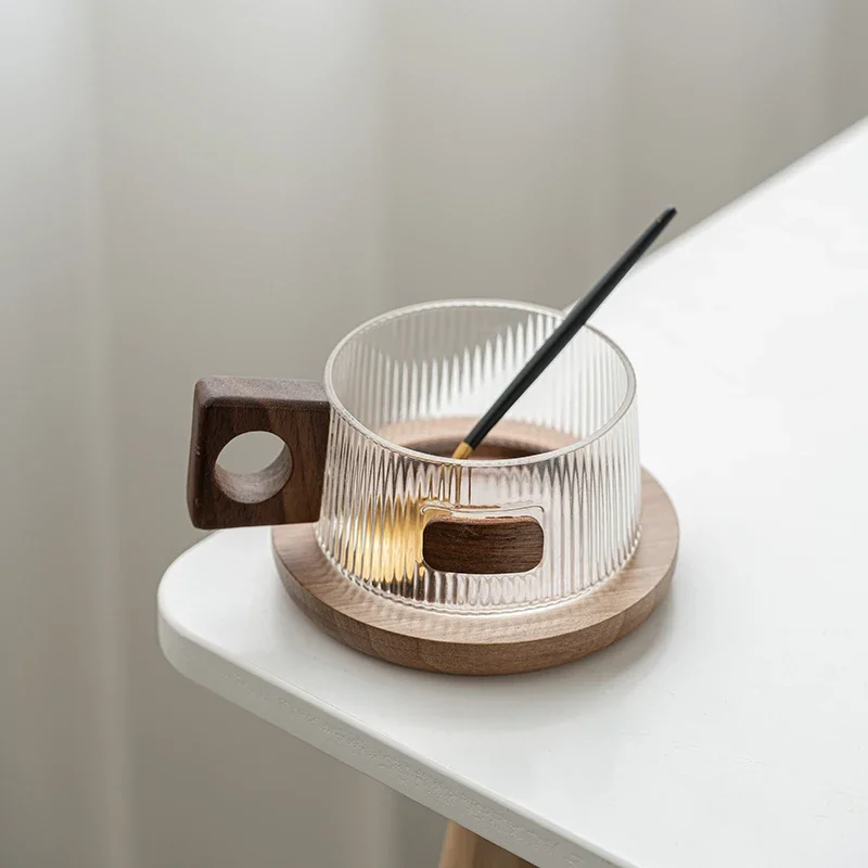 

Стеклянная кружка для чая 250 мл