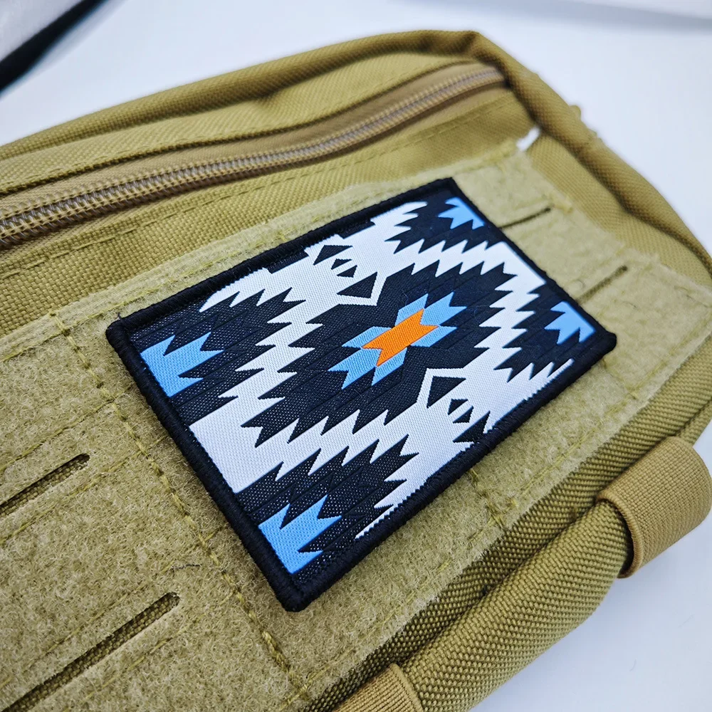 Черные пейонные системы вышитые нашивки на липучке для одежды модные