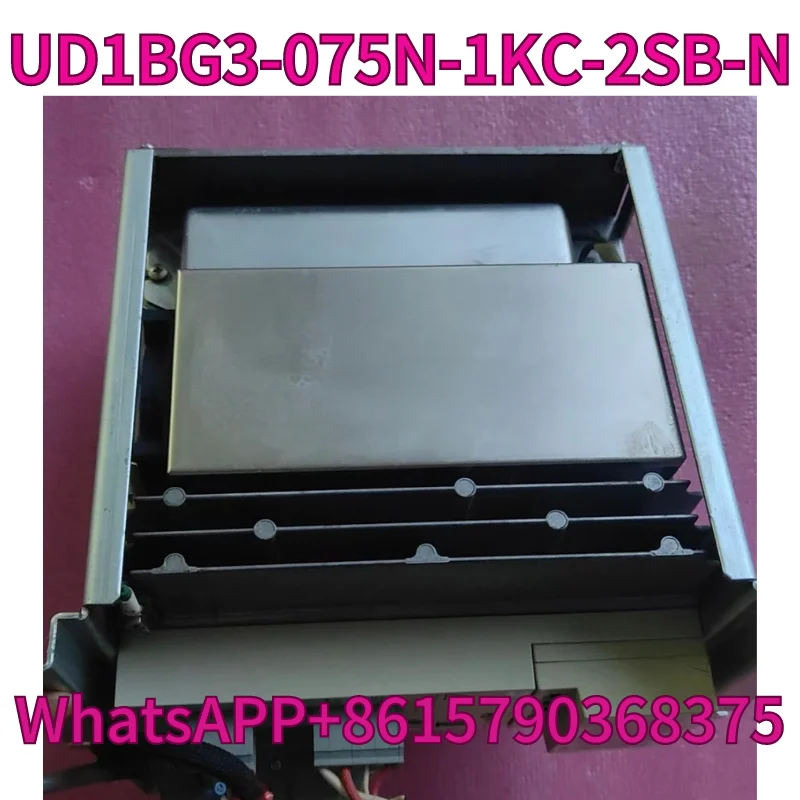 Подержанный телефон с функцией сервопривода в целости