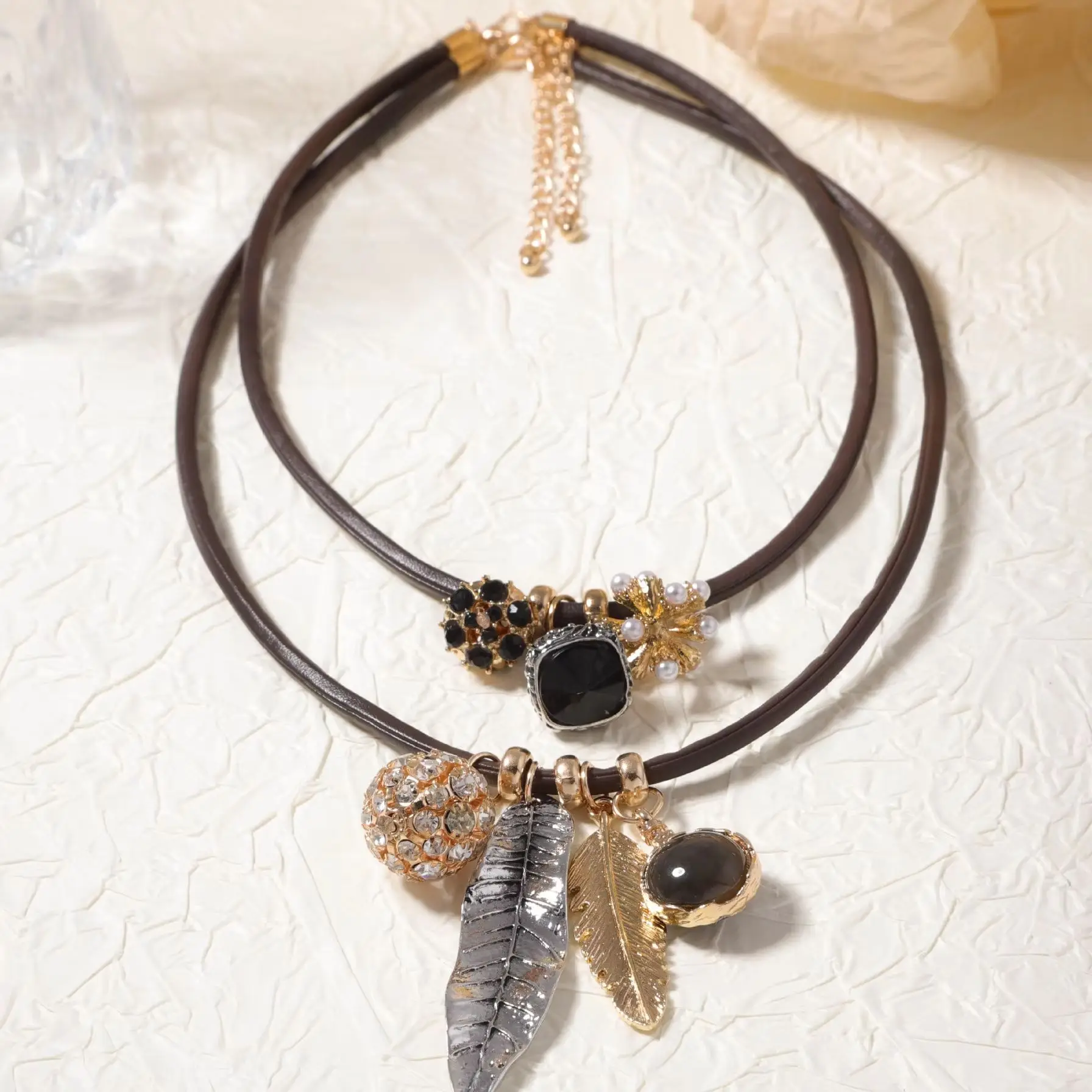 Персонализированное двухслойное кожаное ожерелье с подвеской в виде листа |