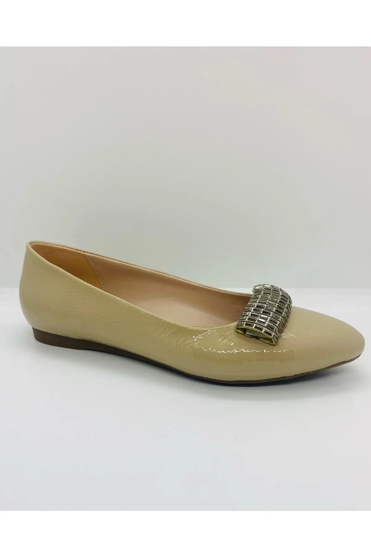 

Women Flats Shoes Patent Leather Beige Fashion Flats For Ladies Casual Shoes Elegant Flat Summer Footwear