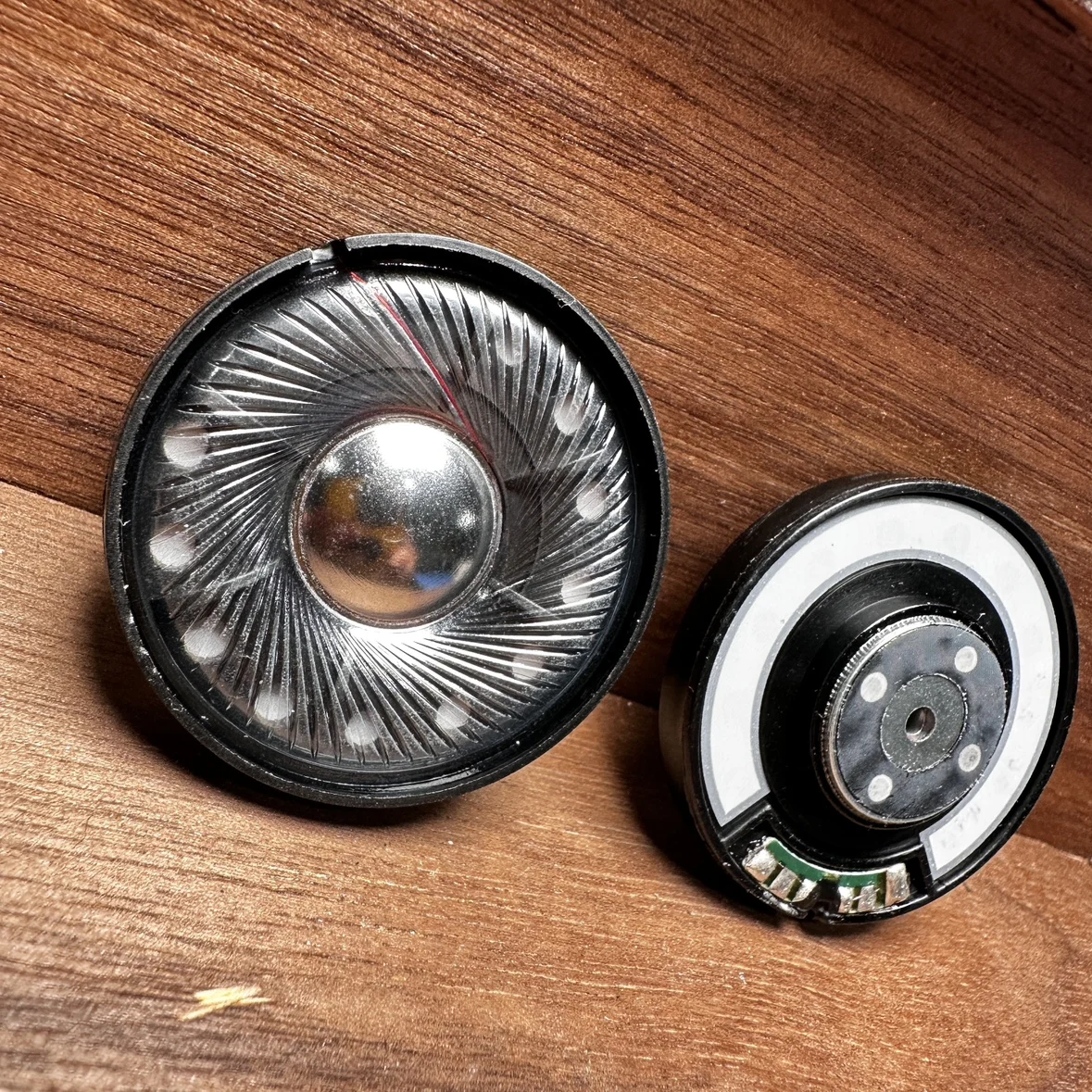 Динамик для наушников 26Ohm с креплением на голову фокусное расстояние 40 мм