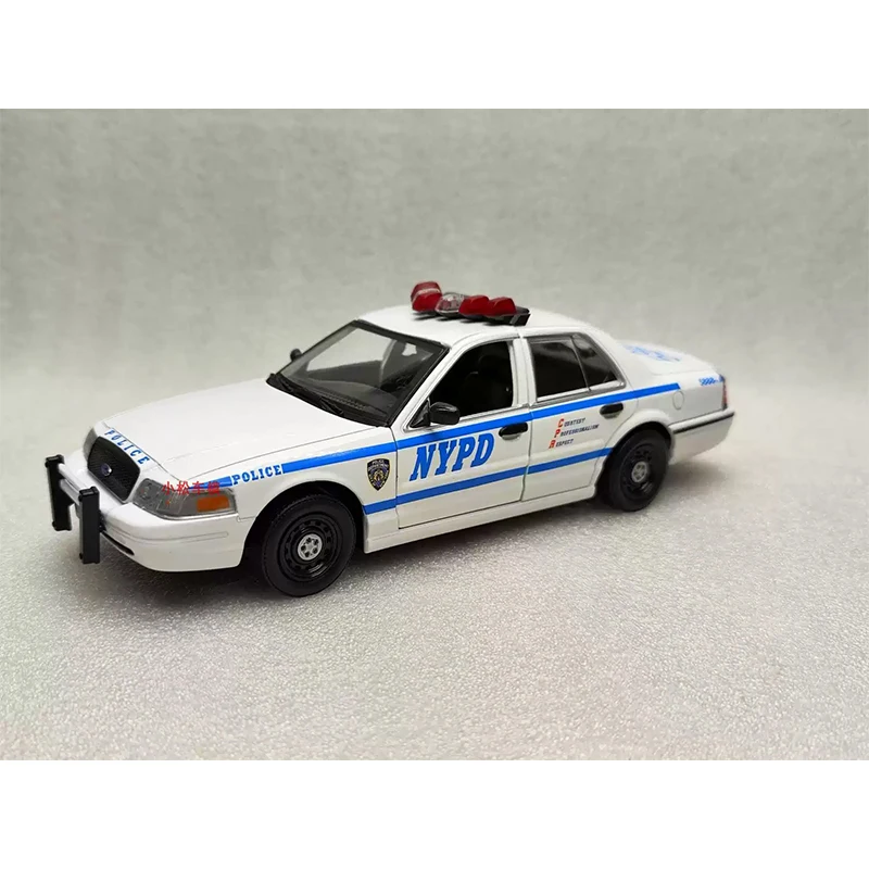 Greenlight 1:24 2011 полицейская машина Crown Vic — литая под давлением модель автомобиля из