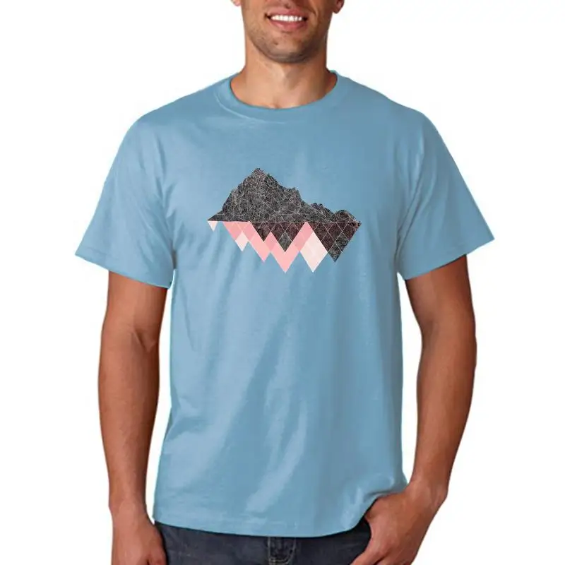 

Футболка женская летняя с коротким рукавом и мультипликационным принтом