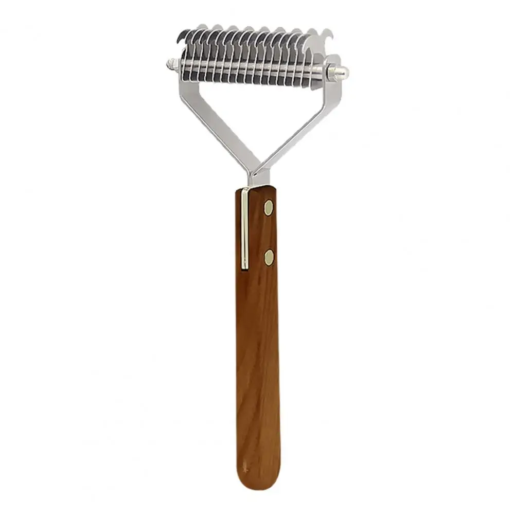 

Эти двусторонние меховые грабли придают вашему питомцу гладкий и чистый вид, особенно для собак и кошек средней и длинной шерсти.