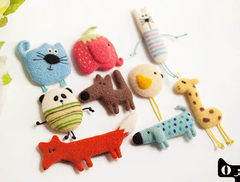 

Animals are fighting cartoon set wool needlepoint kit wool felt needle felting brooch craft needlecraft DIY handmade