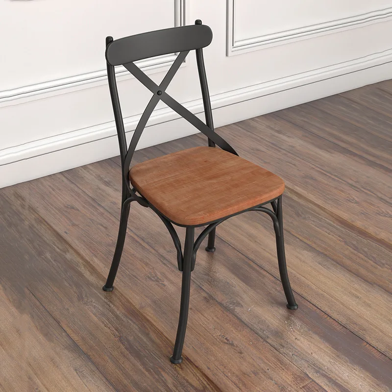 

Уличное модное железное художественное кресло в стиле ретро, обеденный стул из твердой древесины, молочный чай, западный ресторан, мебель для отдыха с металлической спинкой