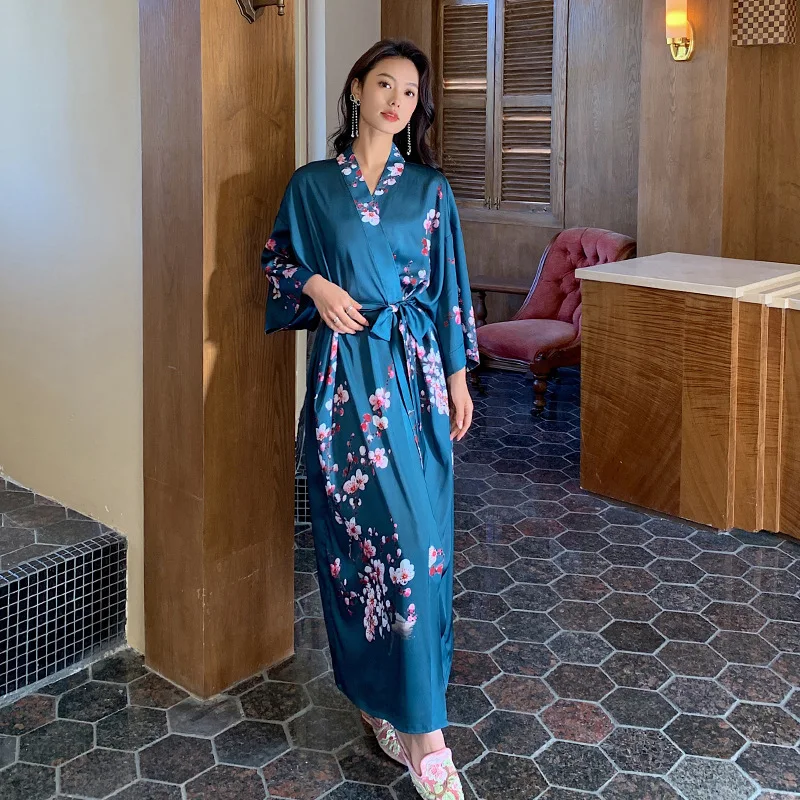 New Nightgown Women's Spring and Summer Thin Section Ice Silk Satin Atmosphere National Style Luxury Lace Morning Robe Bathrobe