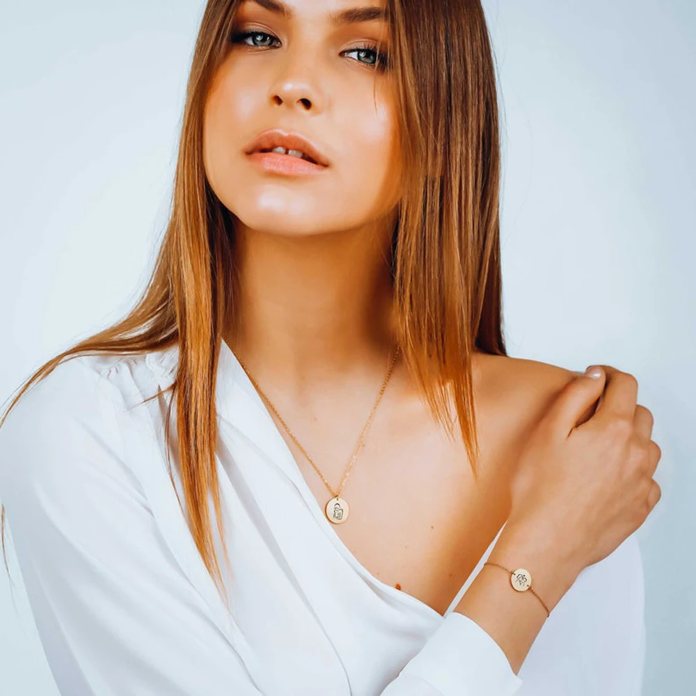 Personalized Necklace for Women New Stainless Steel Round Pendant Mom Baby Jewelry Mothers Day Gift Collar Grabado Personalizado