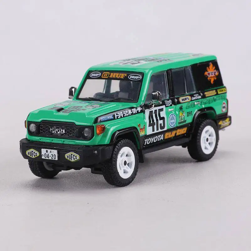 Фото Модель автомобиля Toyota Land Cruiser LC70 HUF из сплава, масштаб 1:64, Diecast Talk & GCD №3