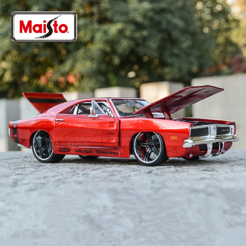 

Модель автомобиля Maisto 1:24 1969 DODGE CHARGER R/T из сплава, Игрушечная модель спортивного автомобиля из металлического сплава, Коллекционная модель высокой имитации, подарок для детей