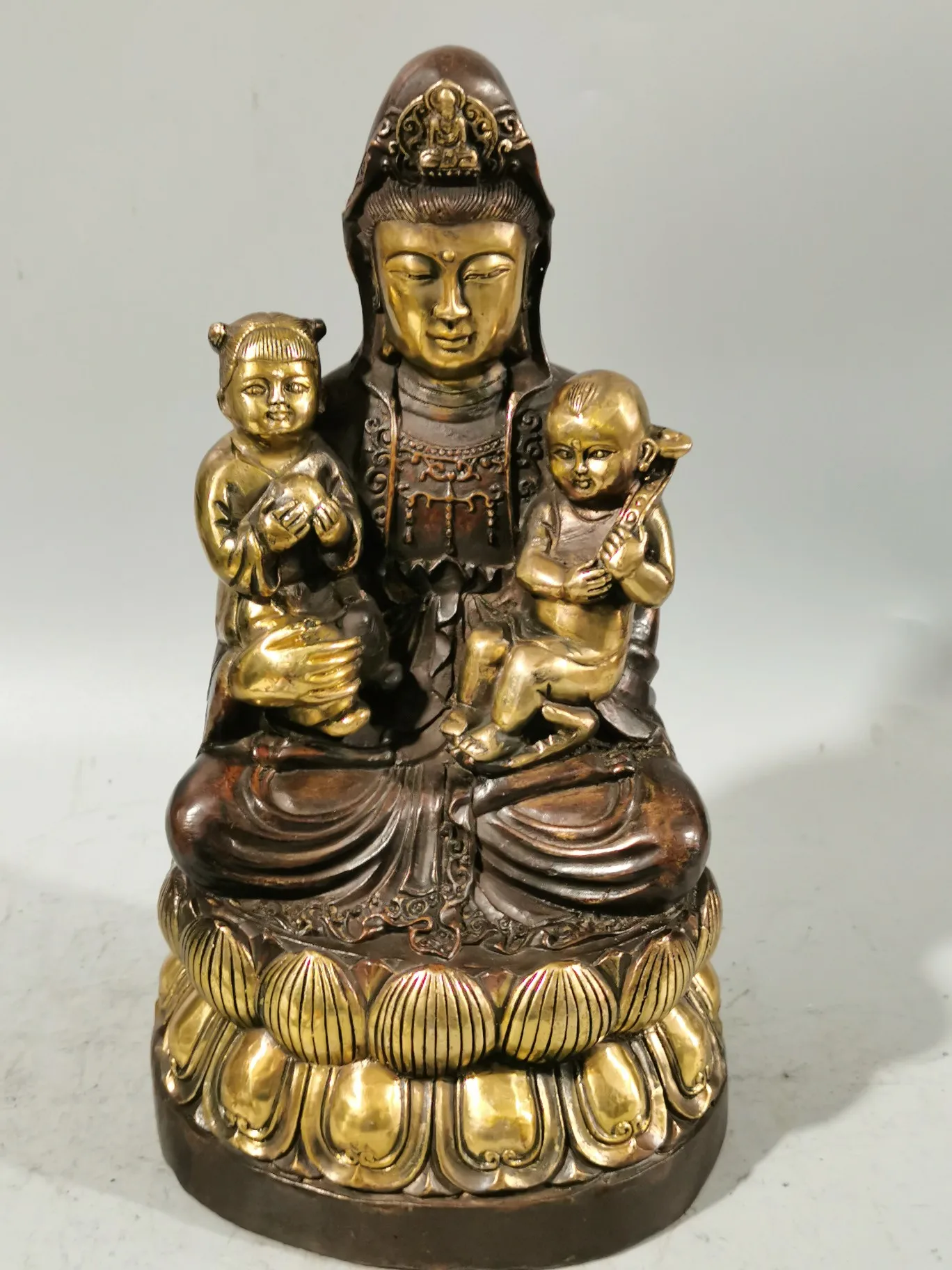 

Gilded copper Guanyin Buddha statue decoration, seeking a son to give birth to Guanyin, Nanhai Guanyin Empress, home offering d