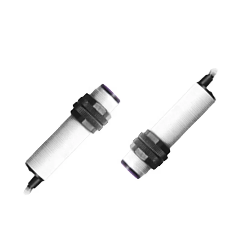 E3FB-DP21 Фотоэлектрический датчик приближения с диффузным отражением