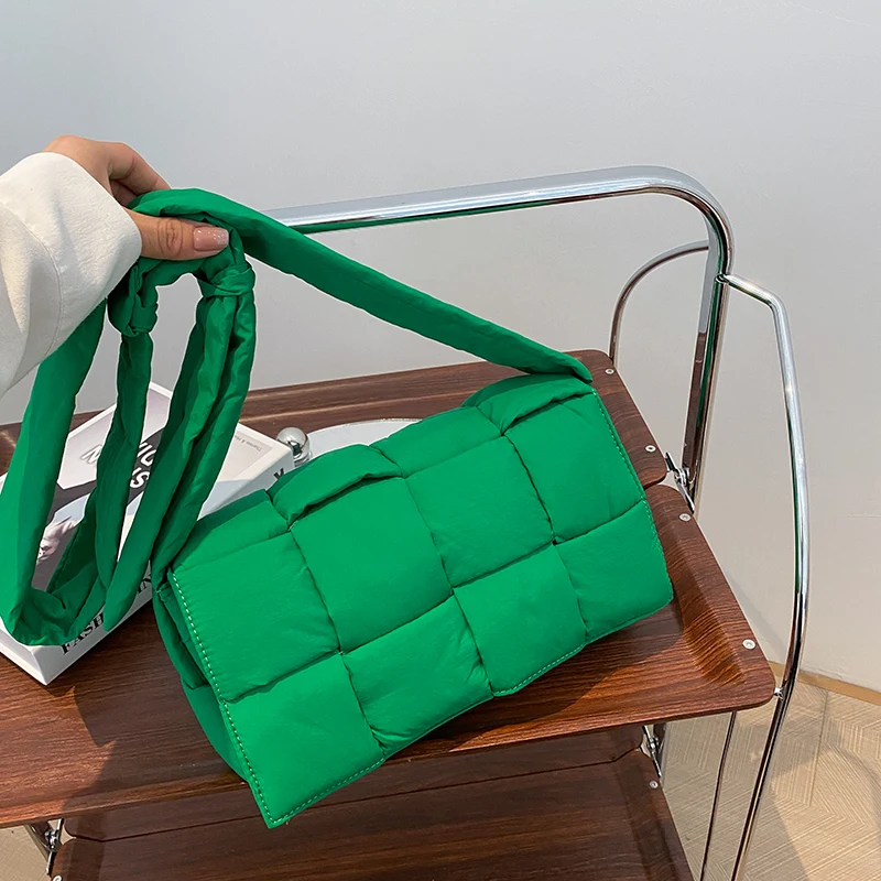 

Брендовые плетеные сумки на плечо для женщин, мессенджеры высокого качества, новые кошельки, дизайнерская вязаная сумочка через плечо, милы...