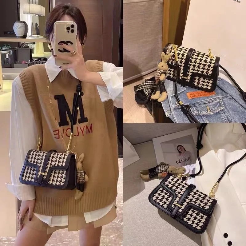 

high luxury brand High quality Qianniao lattice armpit for women in 2023 autumn and winter new minority design small square bag