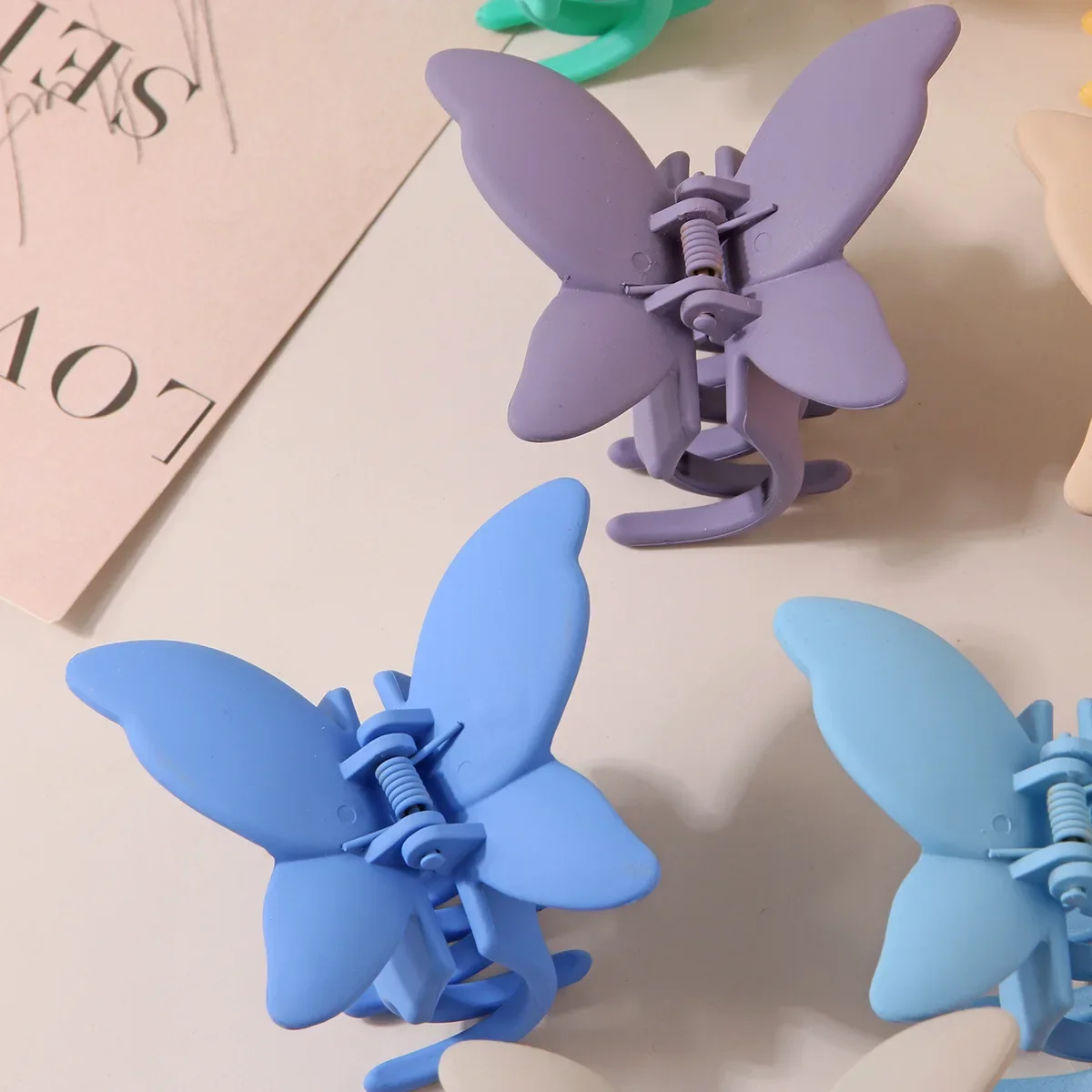 Y2K коготь для волос-бабочки женщин и девочек однотонные милые матовые заколки