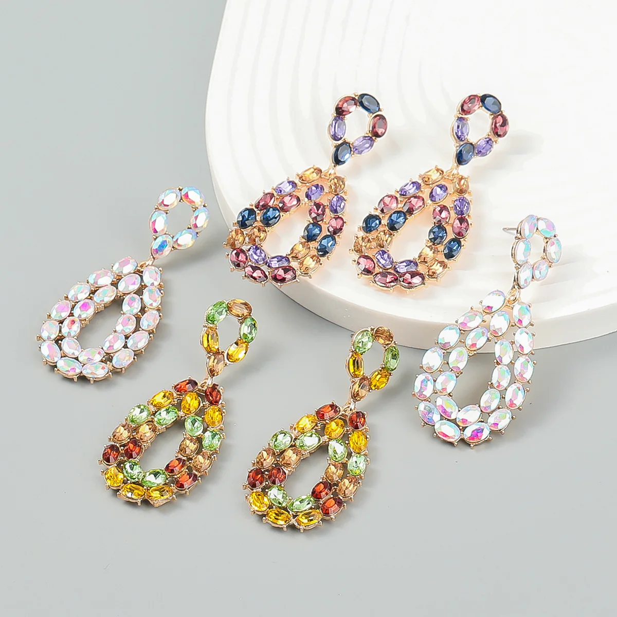 

Drop Shaped Rhinestone Luxury Party Stud Earrings for Women