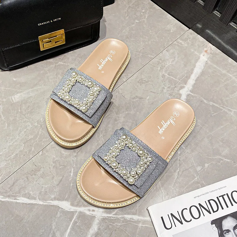 Open Toe Thick Sole Slippers for Women To Wear Out In The Summer of 2023 Sandals Pearl Water Diamond Beach Women's Shoes
