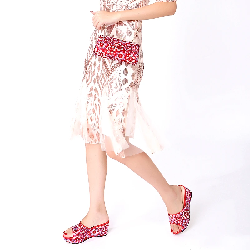 Дамский кошелек с цветочным рисунком и бриллиантами на высоком каблуке тапочки