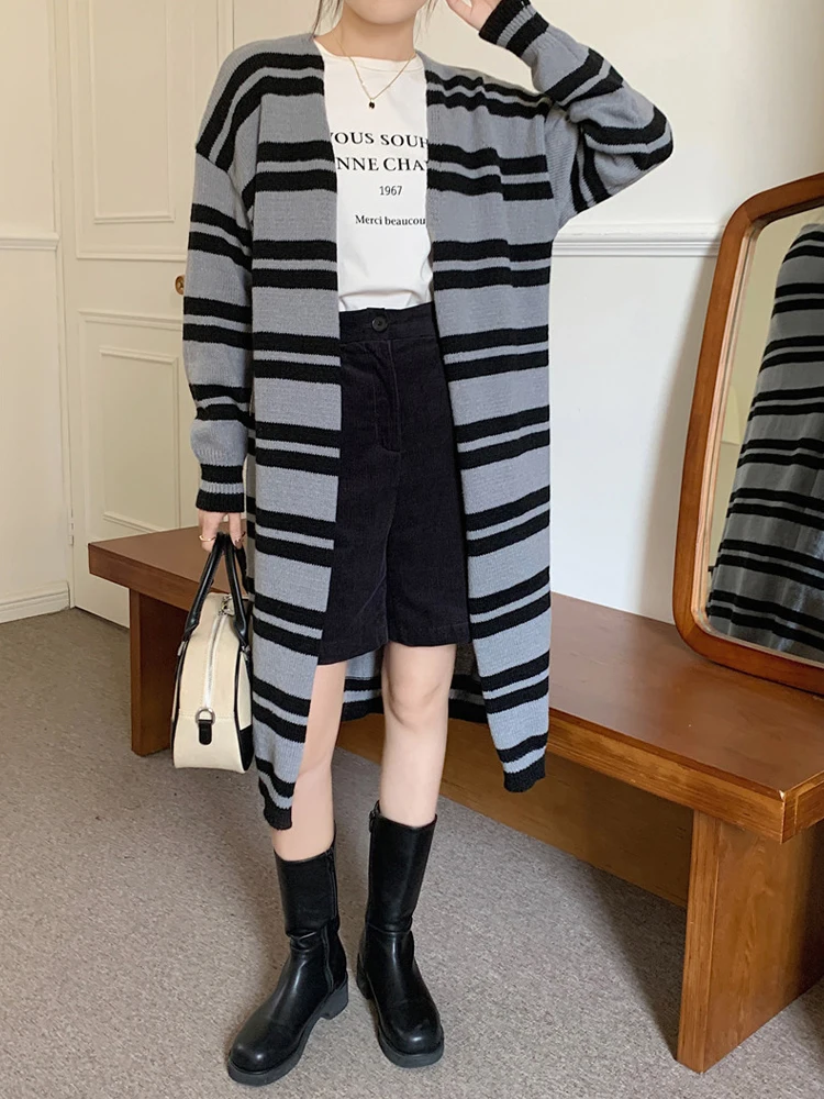 

2022 New Korean Women's Sweater Coat loose and versatile large size lazy wind stripe medium length knee length knitting coat