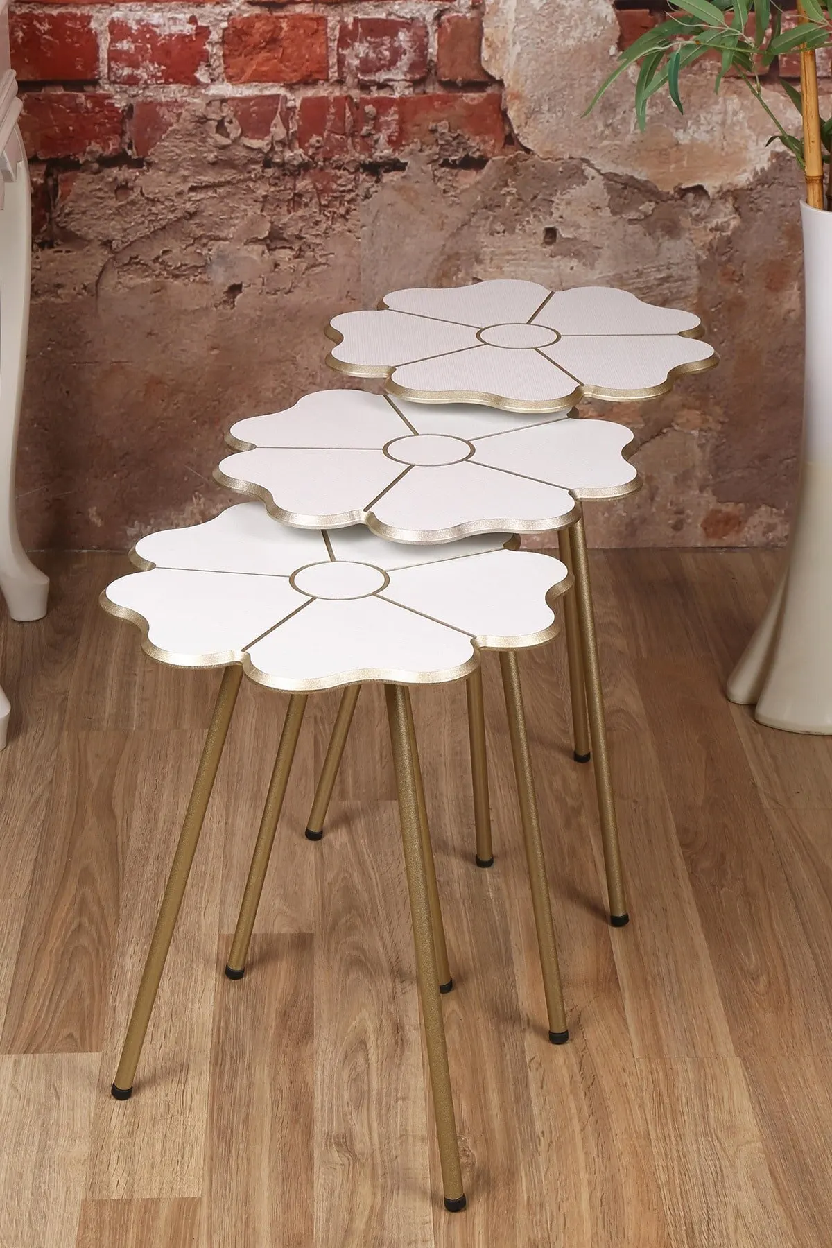 

Modern Daisy Patterned 3 Piece Nest Table Gold Yellow Metal Leg Scandinavian Side Table Tea Coffee Service Table De Monte Liv