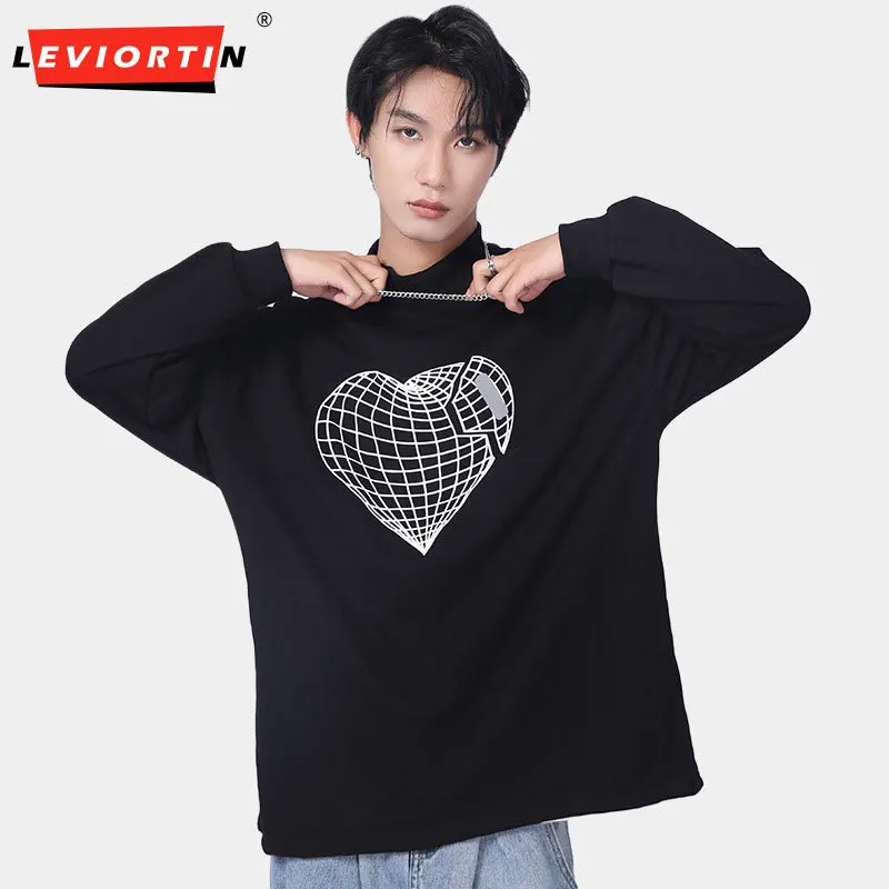 

Hip Hop Streetwear High Collar Sweatshirt Reflective Heart Graphic Cotton Men Pullover Vintage Harajuku Aesthetic Sweat Shirt
