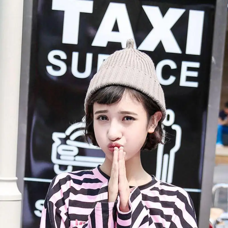 Женская осенне-зимняя шляпа