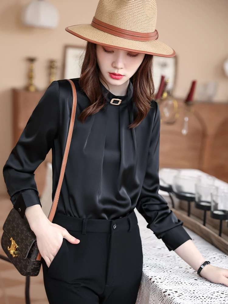 Блузка женская однотонная с воротником-стойкой длинным рукавом и оборками -