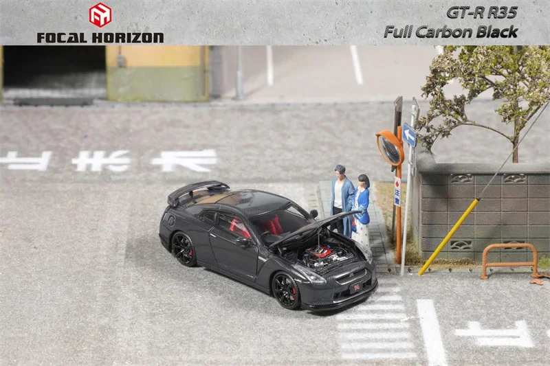 Литая под давлением модель автомобиля Focal Horizon FH 1:64 GT-R R35 Full Carbon Black Limited99