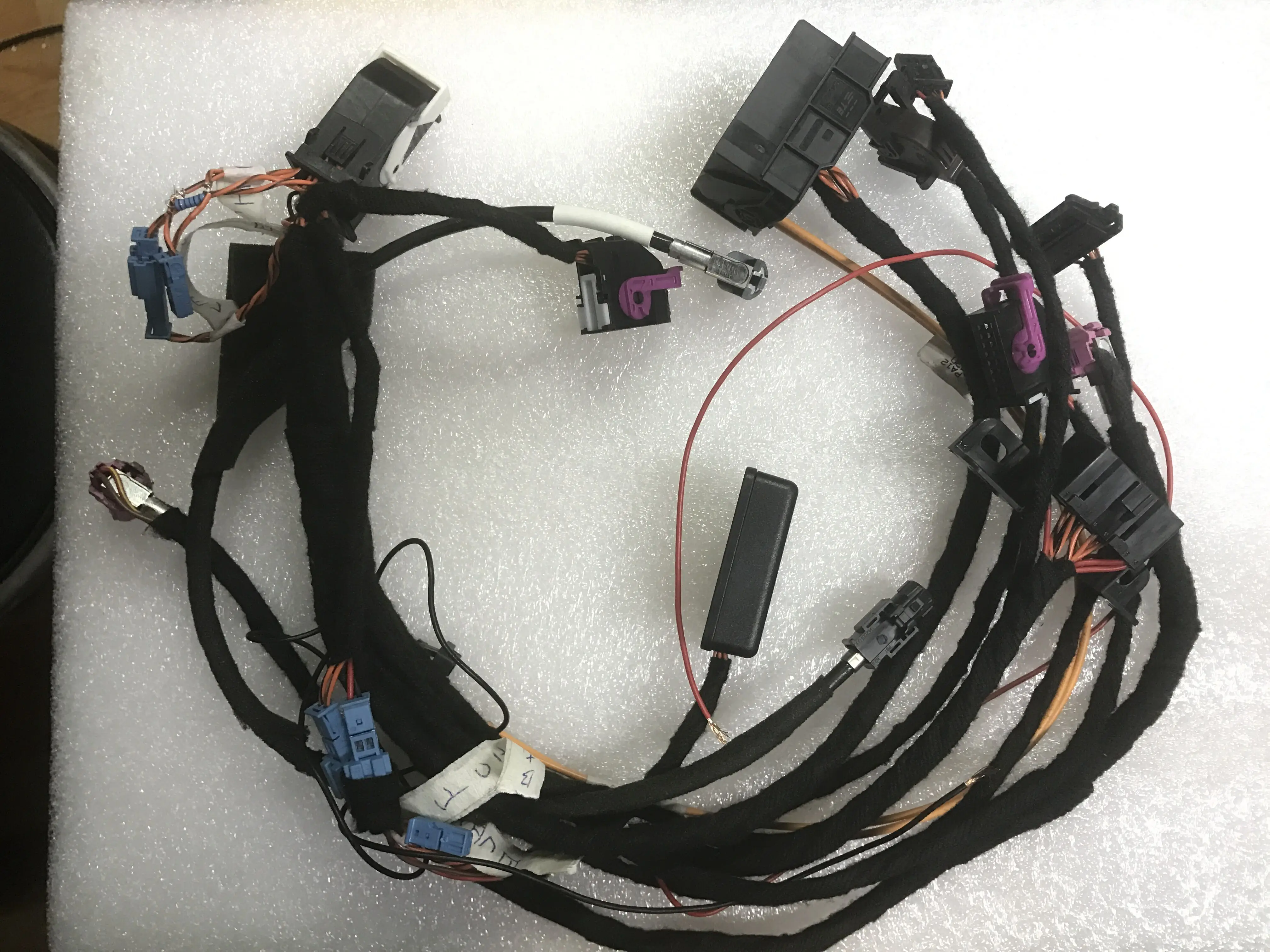 

Wirings harness with CAS Emulator tester for BMW CCC CIC NBT EVO navigation systems power on bench all in one