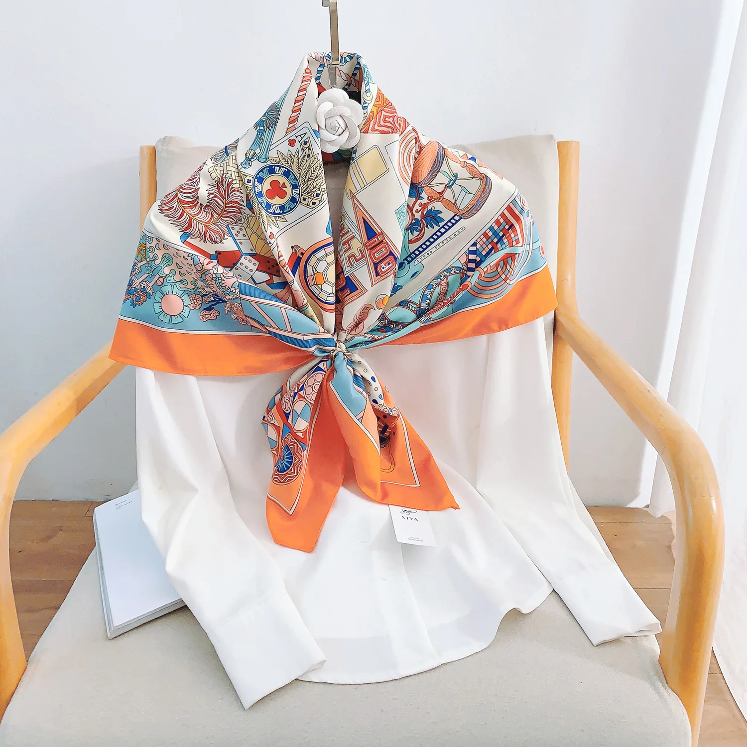 

90*90 см новый женский шелковый квадратный шарф высокое качество роскошный дизайн с принтом брендовый шарф шаль женский головной платок шаль пляжное полотенце