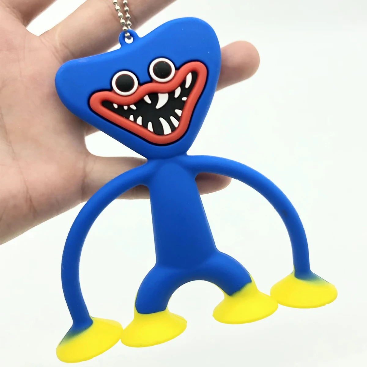 

10cm Poppy Playtime Game Bobby Doll Sucker Keychain Soft Key Rings Pendant Creative Cartoon Figure Keychain Gift for Game Fan