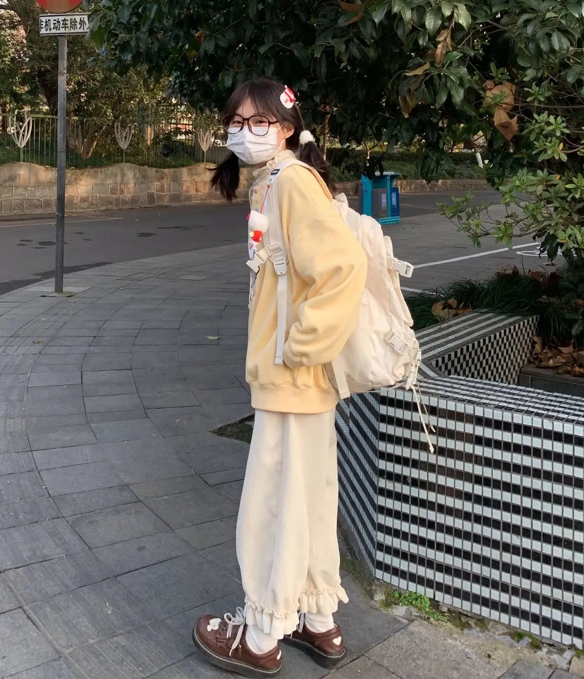 Рисунок 3 - Японский кавайный пуловер с мультяшной