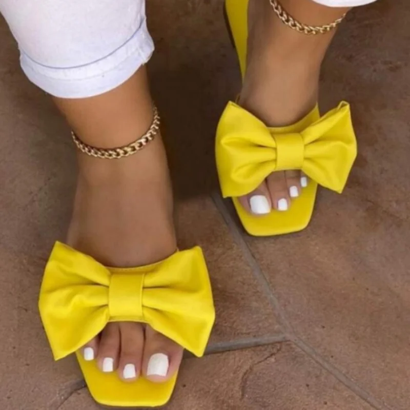 Spring/summer New 2022 Outdoor Flat Shoes Soft Leather Bow Non-slip Beach Lady Slippers Casual All-match Fashion Women Sandals