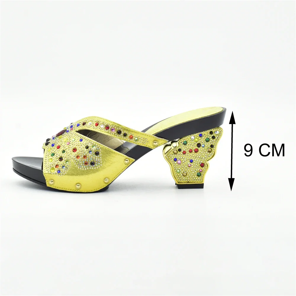 Новые Итальянские женские туфли и сумки желтого цвета подходящие к комплекту