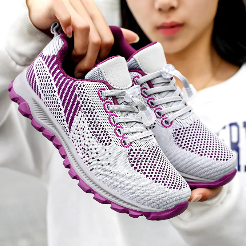 

Walking shoes 2022 spring new travel shoes comfortable middle-aged and elderly soft-soled running shoes couple sports shoes
