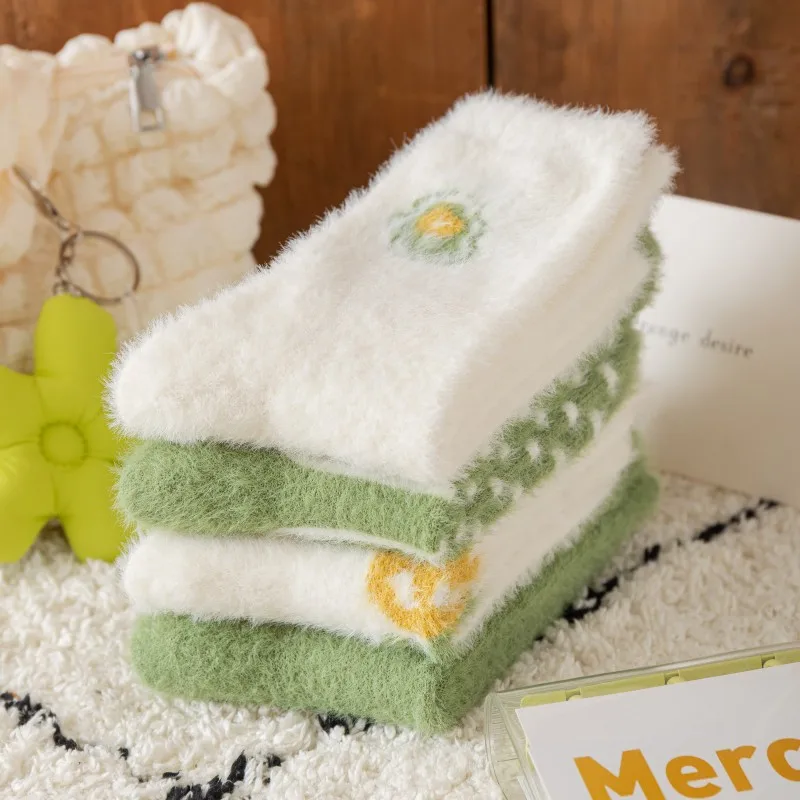 Cute Flower Winter Fluffy Kawai Socks Women Warm Thick Sleep Socks Thermal Fuzzy Socks Set White Green Stripe Girls Socks