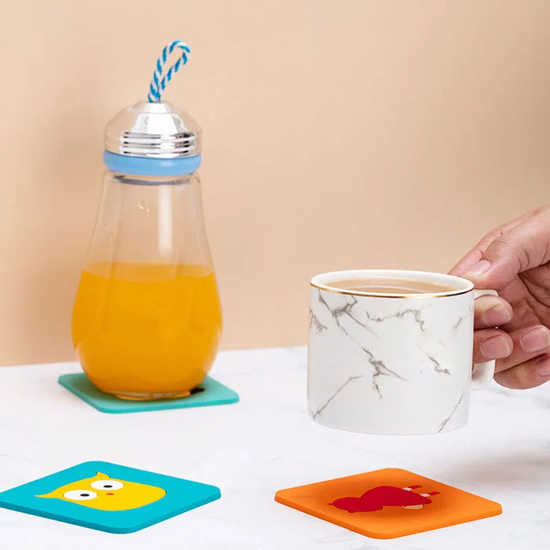 

1Pc Silicone Dining Table Placemat Coaster Coaster Bar Cartoon Animal Panda Rabbit Whale Drinking Water Mat Kitchen Accessories