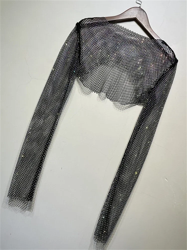 Женский укороченный топ с кристаллами