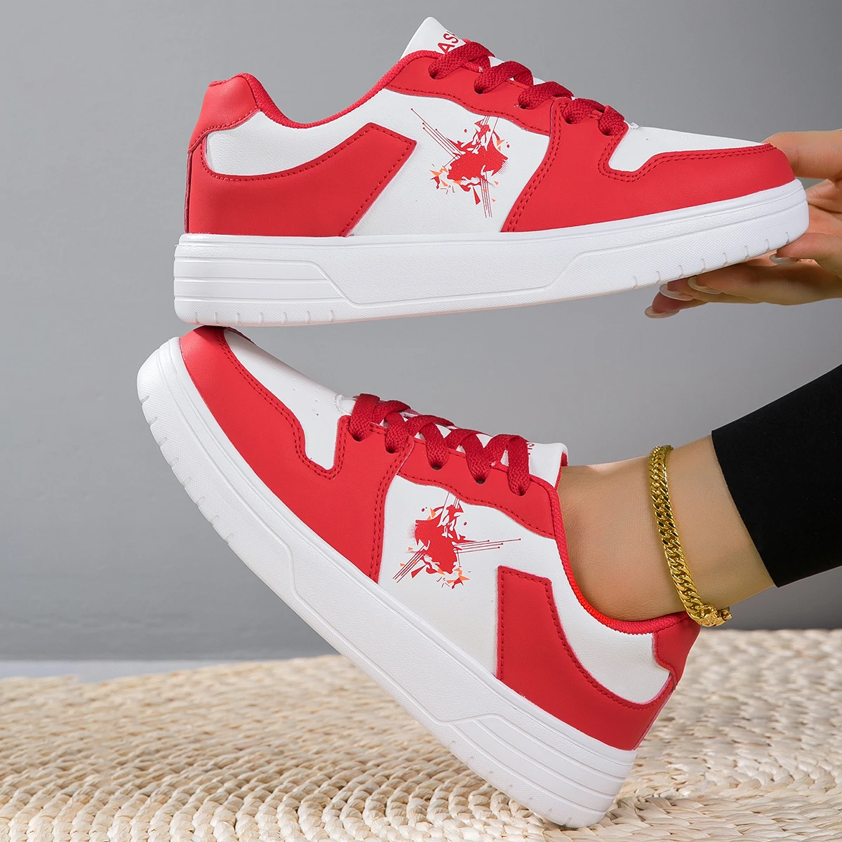 Спортивная обувь для скейтбординга девочек белые красные женские спортивные