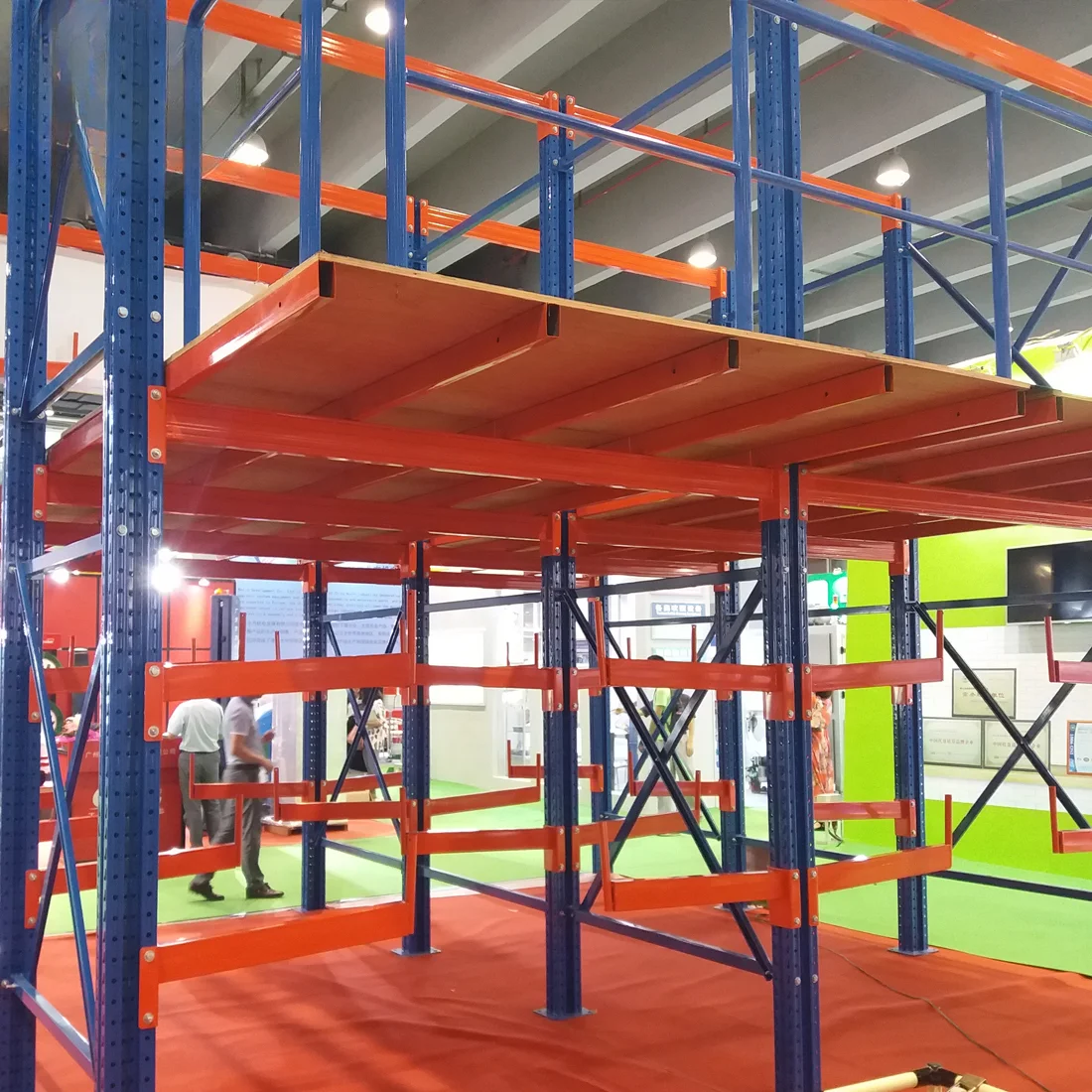 Промышленные стальные полки многоуровневый стальной напольный стеллаж для